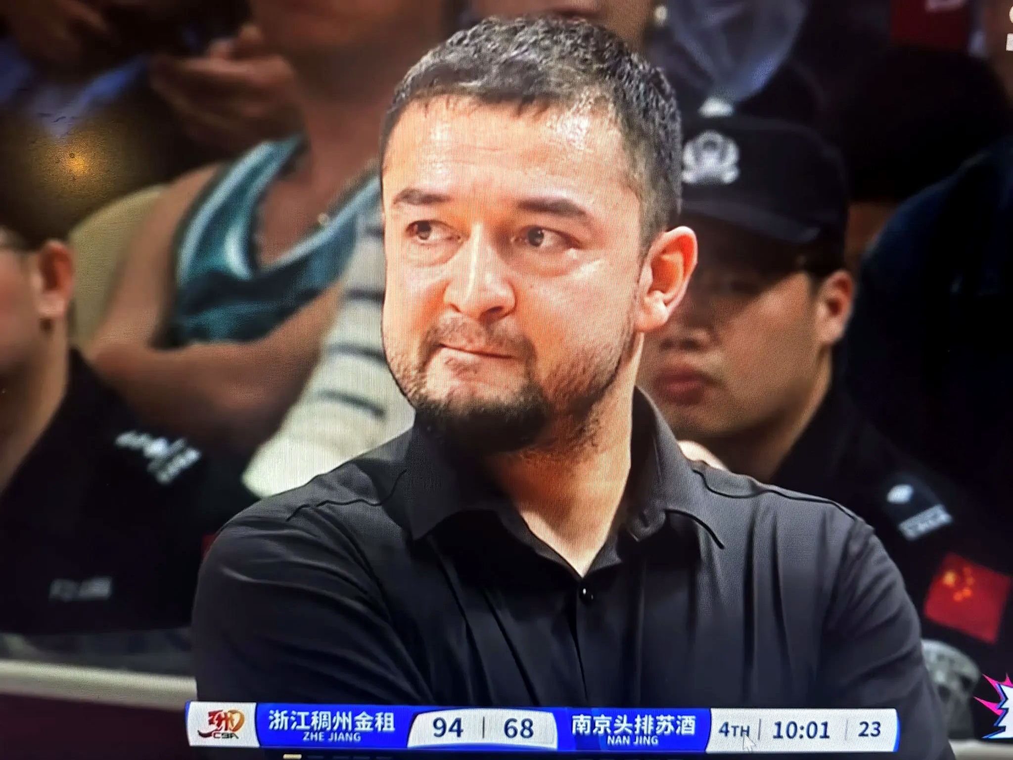 CBA常规赛清晨再迎强敌，托特纳姆再遭质疑，主帅态度——态度坚定，球探报告显示潜力(文班亚马狂砍40分)