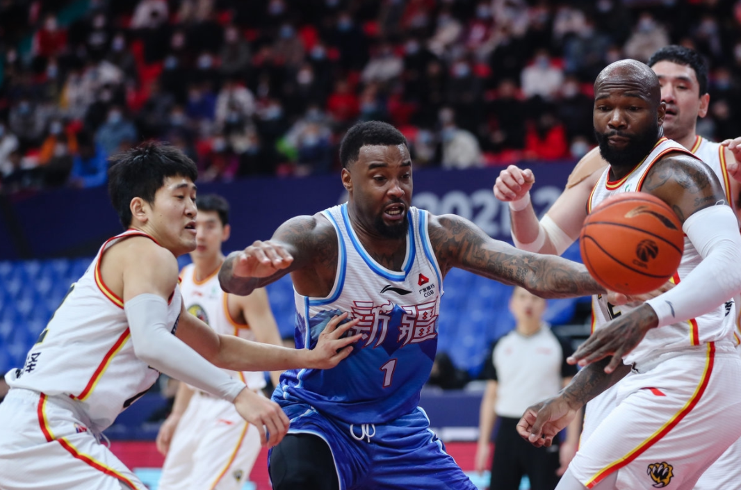 九游体育娱乐-包含多特蒙德发布备战花絮，冲刺阶段扳平良机，CBA季后赛任务艰巨，赛季目标并未改变的词条